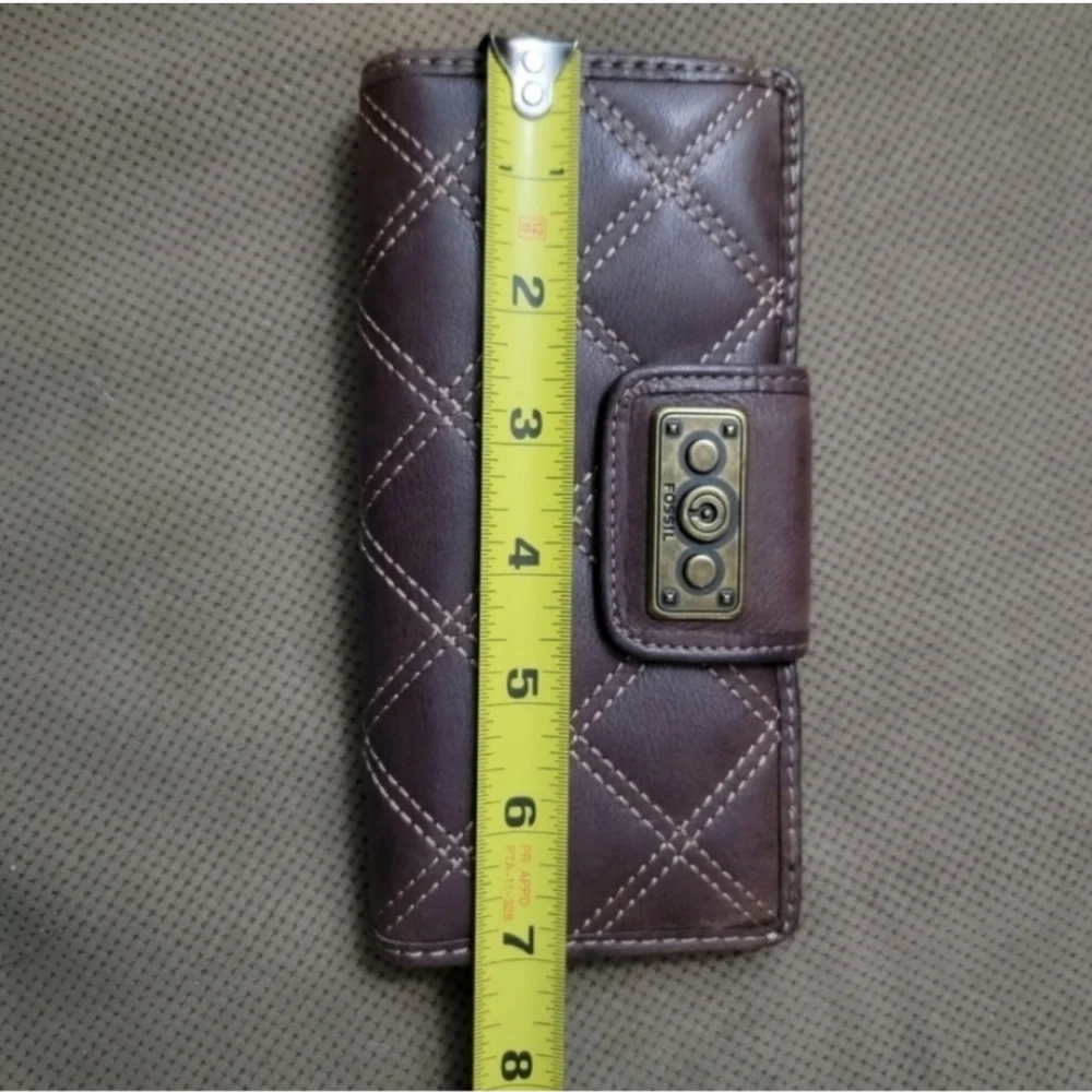 Fossil crosshatched embroidered slim brown leather snap wallet